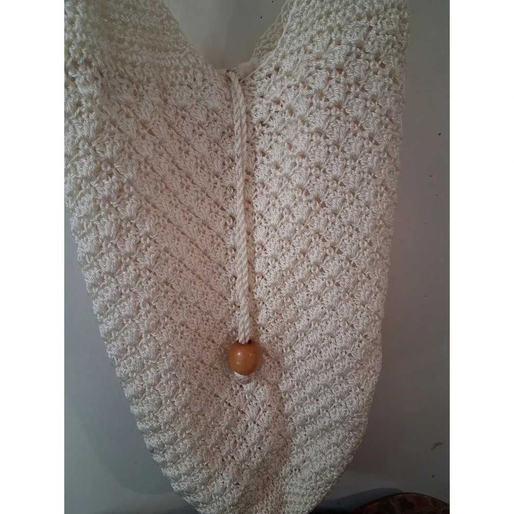 Cream Crochet Hobo Bag Wood Bead Drawstring Lined Rayon Shoulder Sling Cream